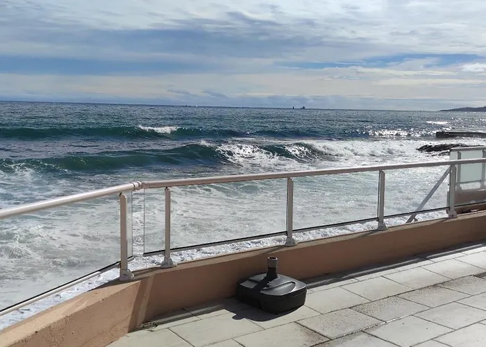 Sur La Maxime Villa *